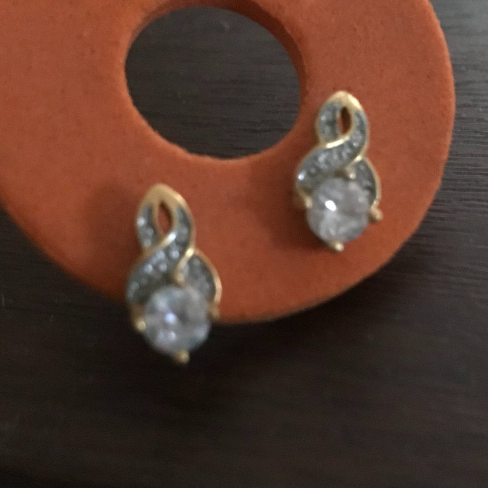 Women earnings